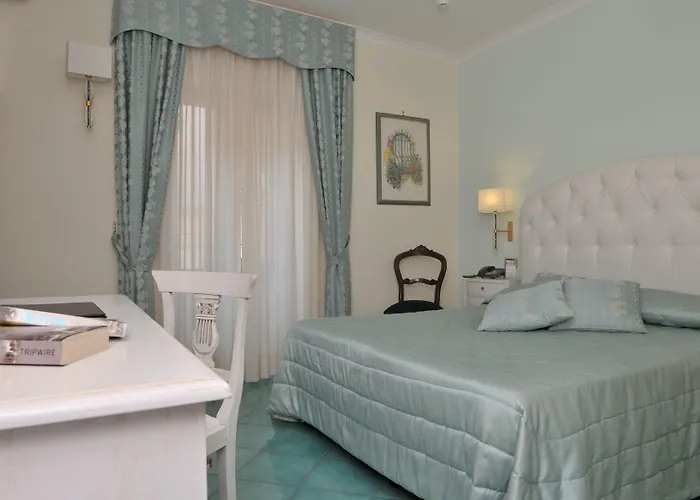 Santa Lucia Hotel