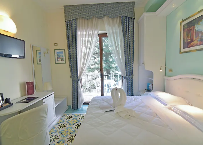 Hotel Santa Lucia 4*