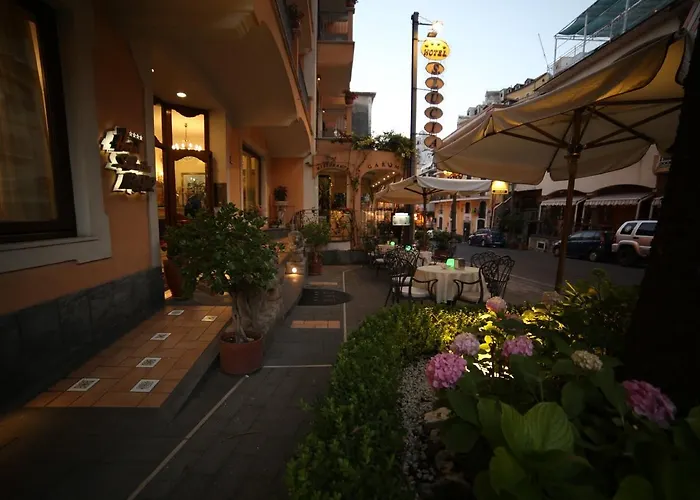 Santa Lucia 4*