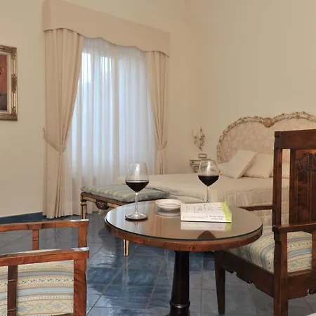 Santa Lucia Hotel 4*