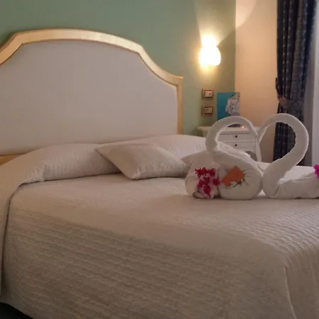 Santa Lucia Hotel
