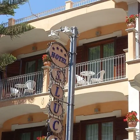 Hotel Santa Lucia 4*