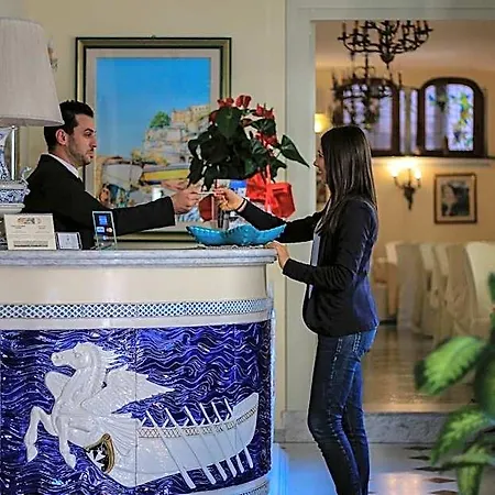 Santa Lucia 4*