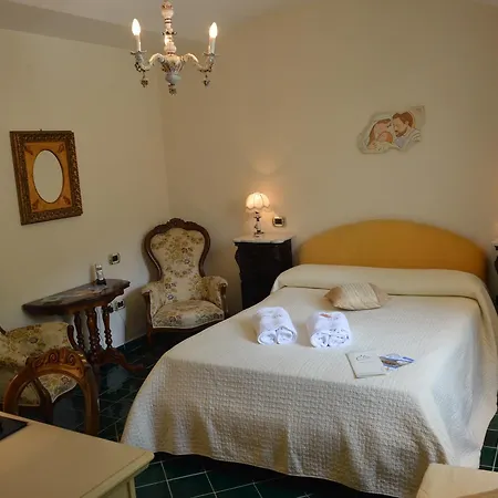 Santa Lucia Hotel